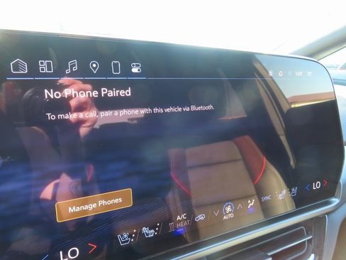 Used 2024 Chevrolet Equinox EV RS image 24