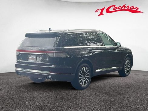Used 2023 Lincoln Aviator Reserve w/ Equipment Group 201A AWD/4WD image 7