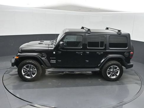 Used 2018 Jeep Wrangler Unlimited Sahara w/ Uconnect 4C Nav & Sound Group AWD/4WD image 46