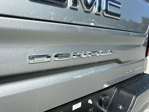 Used 2023 GMC Sierra 1500 Denali Ultimate AWD/4WD image 19