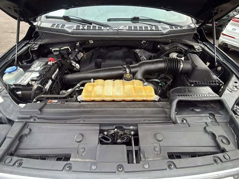 Used 2018 Ford F150 Limited w/ Trailer Tow Package image 25