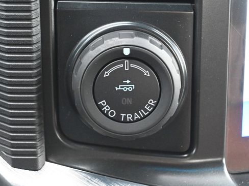 New 2025 Ford F150 King Ranch w/ FX4 Off-Road Package image 25