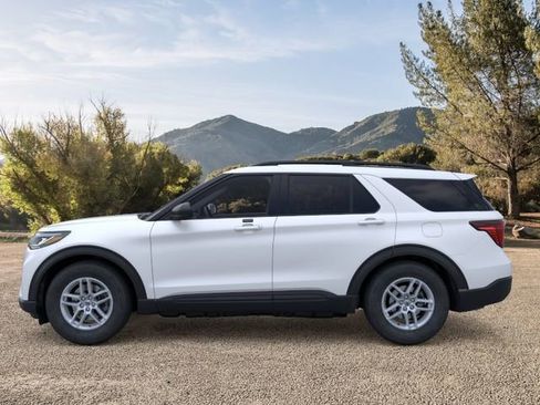 New 2026 Ford Explorer Active w/ Active Comfort Package RWD image 3