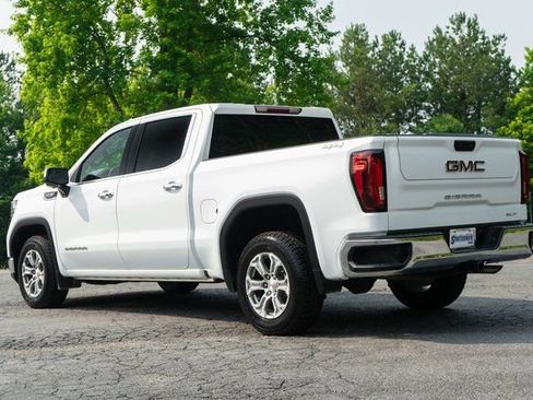 Used 2024 GMC Sierra 1500 SLT image 11