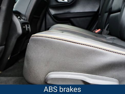 Certified 2023 Chevrolet Blazer Premier w/ Enhanced Convenience Package image 13