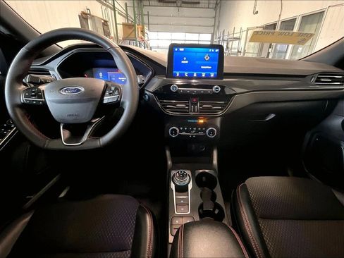 Used 2025 Ford Escape ST-Line image 21