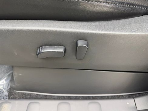 Used 2022 Nissan Frontier Pro-X w/ Pro-X Premium Package image 31