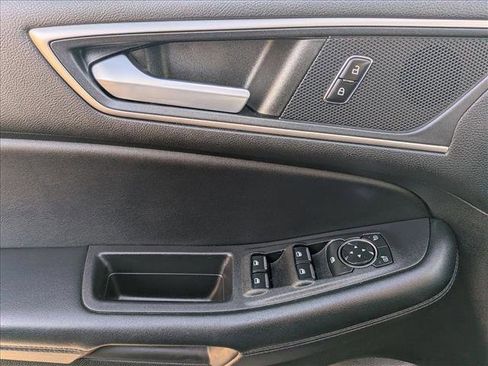 Used 2023 Ford Edge SEL image 15