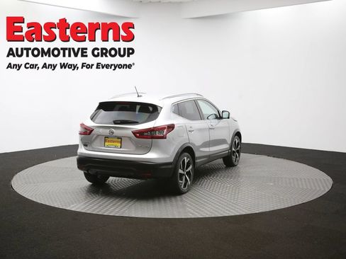 Used 2022 Nissan Rogue Sport SL w/ Premium Package AWD/4WD image 39