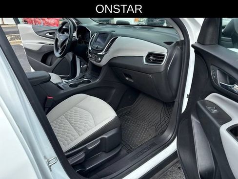 Used 2020 Chevrolet Equinox LS w/ LS Convenience Package FWD image 16