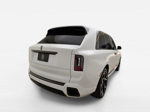 Certified 2026 Rolls-Royce Cullinan Black Badge AWD/4WD image 2