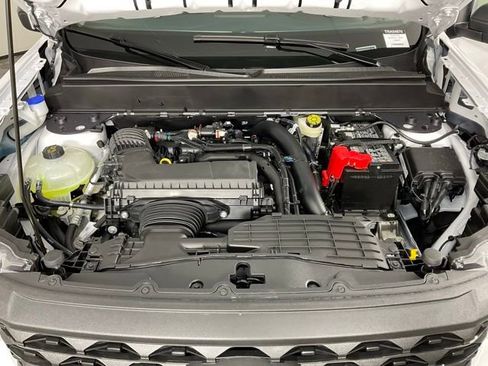 New 2026 Ford Maverick XL image 9