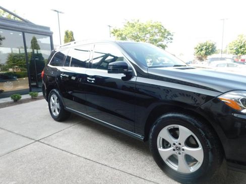 Used 2018 Mercedes-Benz GLS 450 4MATIC image 4