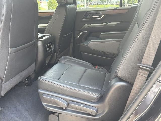 Used 2025 GMC Yukon Denali w/ Sun & Power Step Package AWD/4WD image 22