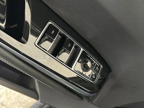 Used 2026 Cadillac Escalade 4WD image 41