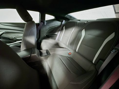 Used 2017 Chevrolet Camaro LT RWD image 16