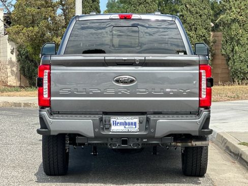 New 2026 Ford F250 Lariat w/ Black Appearance Package AWD/4WD image 5