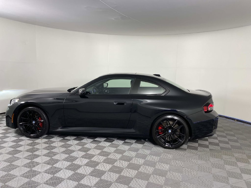 Used 2024 BMW M2 RWD image 7