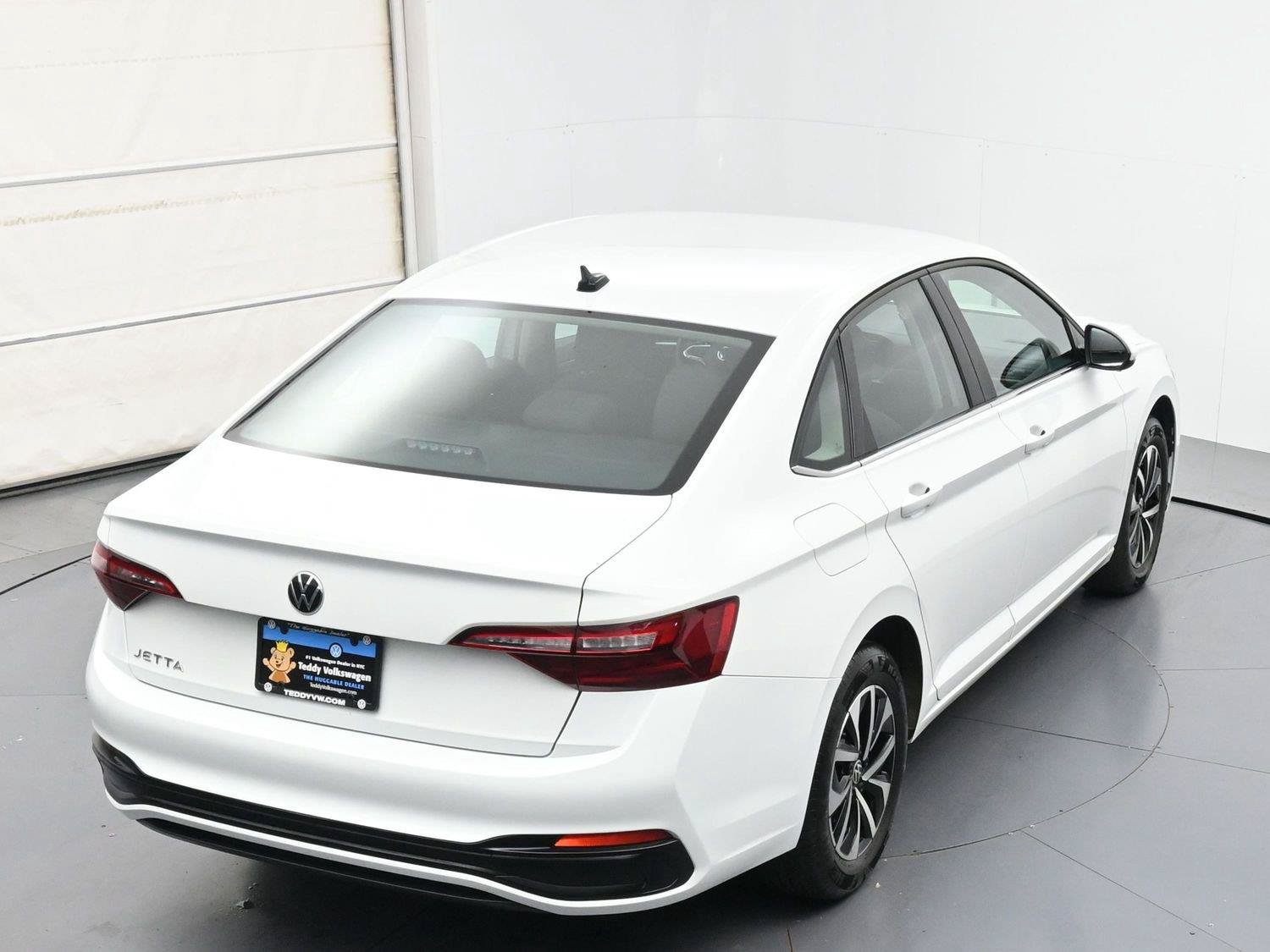 Used 2023 Volkswagen Jetta S FWD image 32