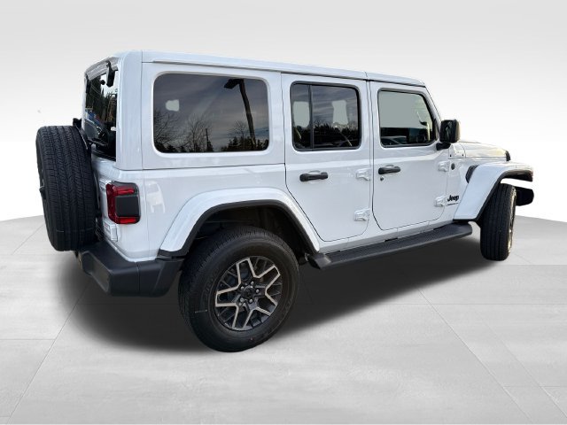 New 2026 Jeep Wrangler Unlimited Sahara AWD/4WD image 7