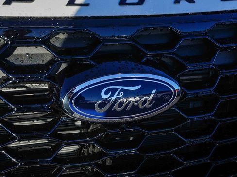 New 2026 Ford Explorer ST-Line w/ ST-Line Street Pack image 11