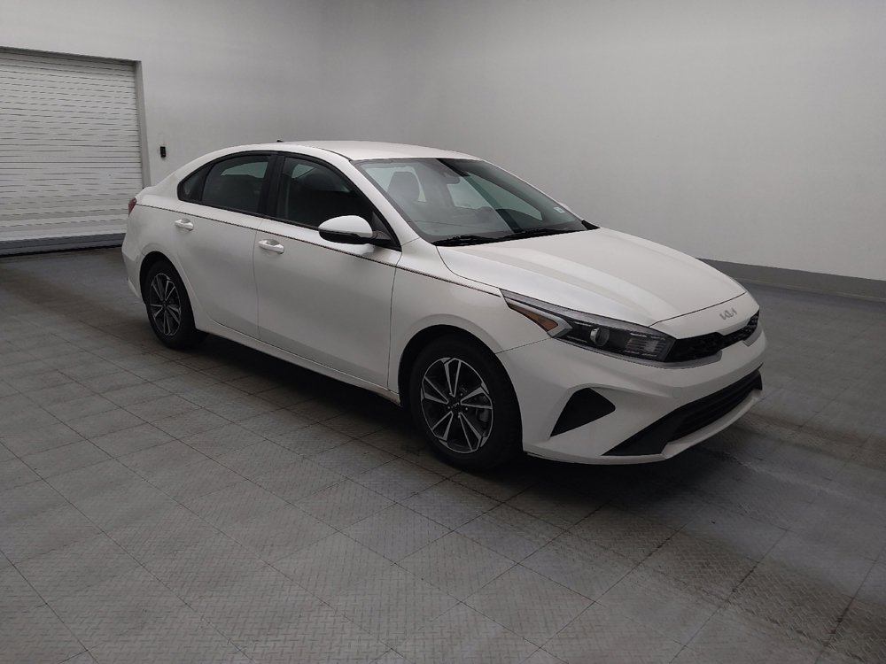 Used 2023 Kia Forte LXS w/ LXS Technology Package FWD image 11