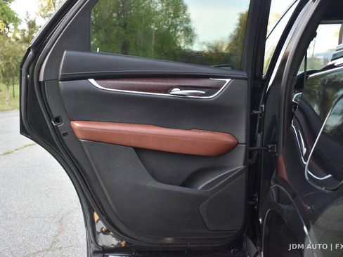 Used 2020 Cadillac XT5 Premium Luxury w/ LPO, Floor Liner Package AWD/4WD image 11