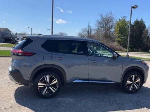 Used 2023 Nissan Rogue Platinum w/ Platinum Premium Package image 9