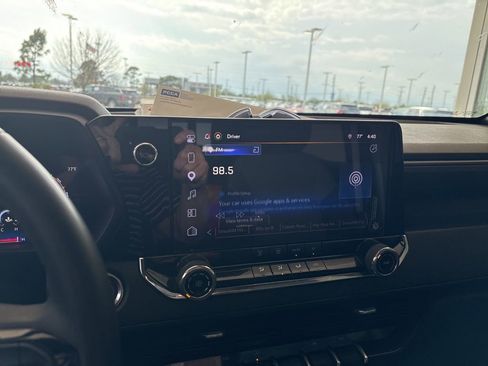 Used 2025 Chevrolet Colorado W/T w/ WT Custom Package RWD image 8