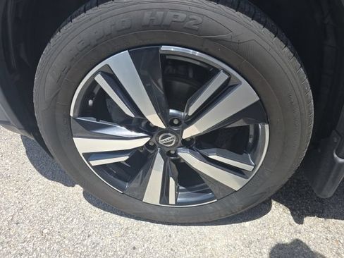 Certified 2021 Nissan Rogue SL FWD image 10