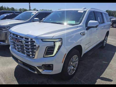 Used 2026 GMC Yukon XL Denali RWD image 1