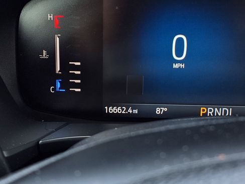 Used 2024 Ford Escape ST-Line w/ Tech Pack #1 AWD/4WD image 18