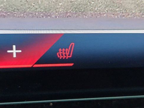 Used 2024 BMW 330i xDrive Sedan w/ M Sport Package image 24