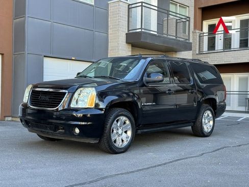 Used 2008 GMC Yukon XL SLT image 1