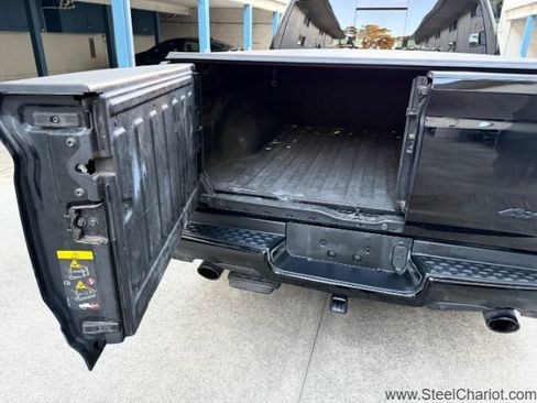 Used 2020 RAM 1500 Limited w/ Black Appearance Package image 27