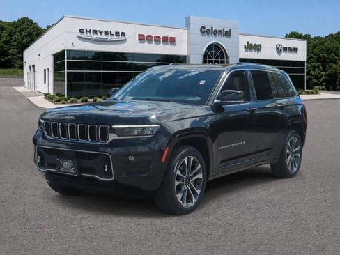 Used 2023 Jeep Grand Cherokee Overland AWD/4WD image 1