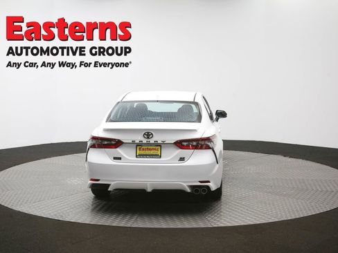 Used 2024 Toyota Camry SE AWD/4WD image 36