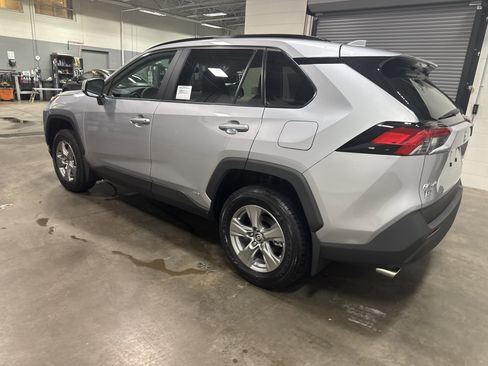 New 2025 Toyota RAV4 XLE image 5
