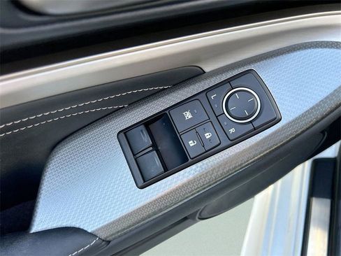 Used 2016 Lexus RC 200t image 24