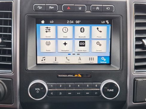 Used 2019 Ford Expedition Max Platinum AWD/4WD image 18