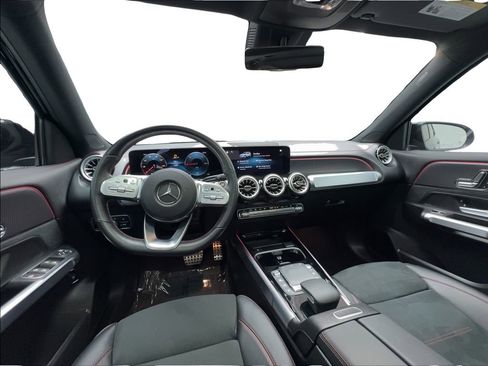 Used 2023 Mercedes-Benz EQB 350 4MATIC SUV image 33