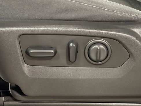 Used 2019 Chevrolet Silverado 1500 LT w/ All-Star Edition image 12