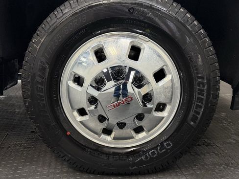 New 2026 GMC Sierra 3500 SLT w/ SLT Convenience Package image 13