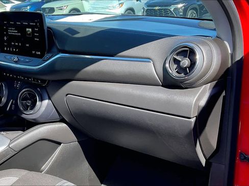 Certified 2023 Chevrolet Blazer LT w/ Convenience Package image 16