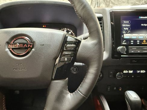 Used 2023 Nissan Frontier PRO-4X w/ Pro Convenience Package image 17