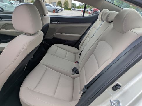 Used 2017 Hyundai Elantra Value Edition w/ Cargo Package FWD image 12