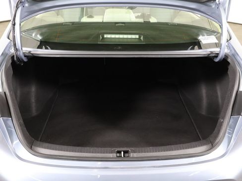 Used 2020 Toyota Corolla LE FWD image 16