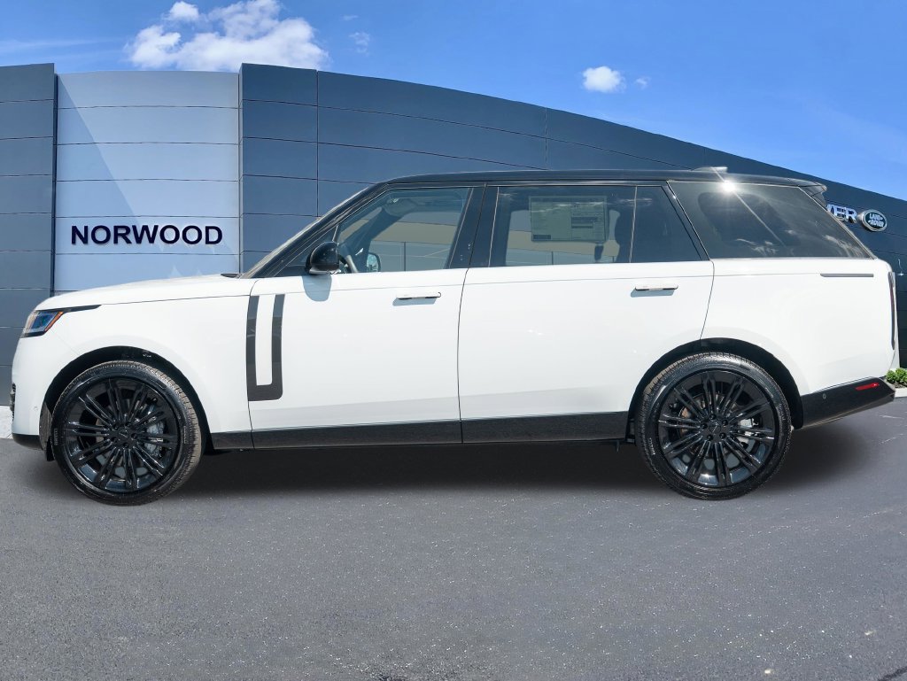 New 2026 Land Rover Range Rover Long Wheelbase SE AWD/4WD image 7