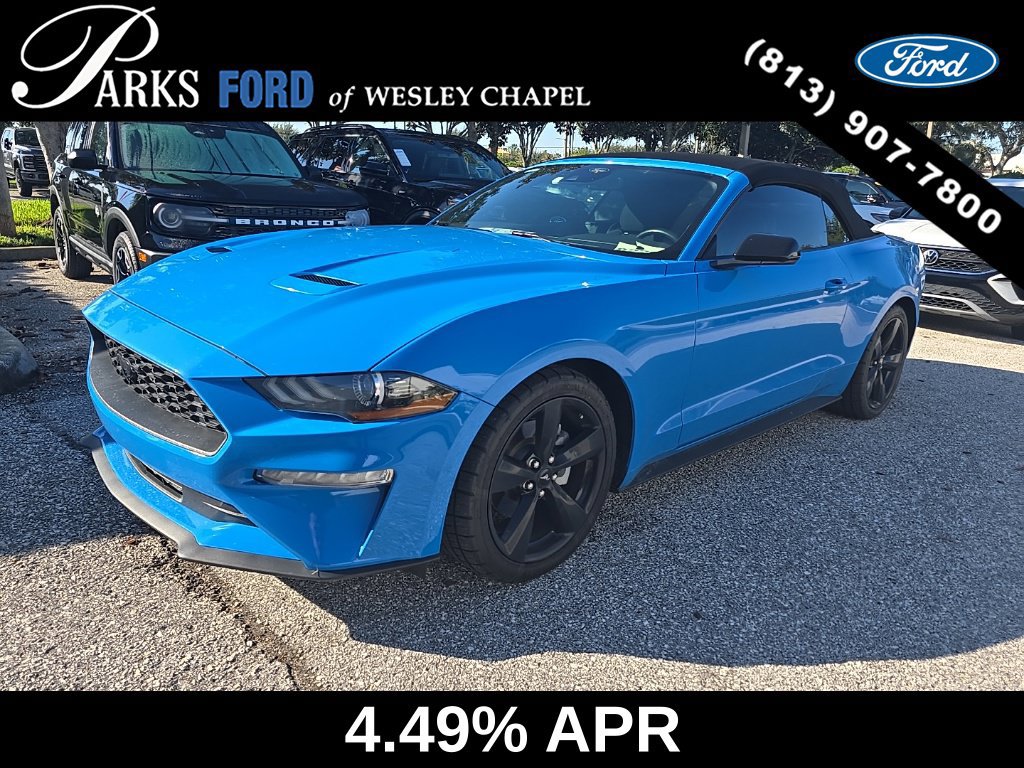 Used 2022 Ford Mustang Convertible w/ Equipment Group 101A RWD image 3