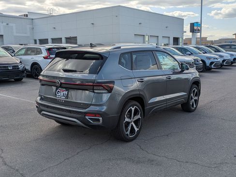 New 2026 Volkswagen Taos SEL AWD/4WD image 3